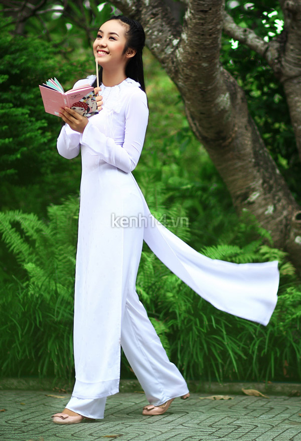 bao-tran-tinh-khoi-trong-ta-ao-dai-trang