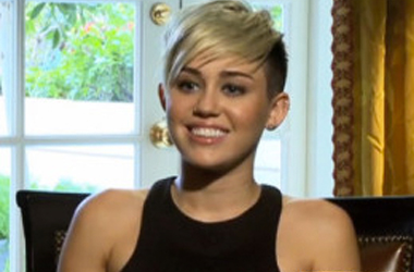 Miley Cyrus sẽ không bao giờ để tóc dài lại 1