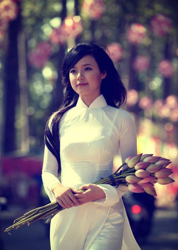 Bức ảnh của hot girl Việt là điều không thể bỏ qua. Với nhan sắc xinh đẹp, quyến rũ và phong cách thời trang đầy cá tính, cô gái này chắc chắn sẽ khiến bạn phải trầm trồ.