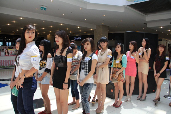 nong-bong-vong-so-khao-casting-xtyle-model-team