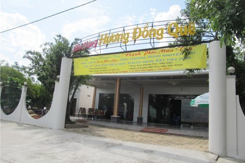 doi-uyen-uong-lam-dam-cuoi-dong-tinh-roi-bien-mat