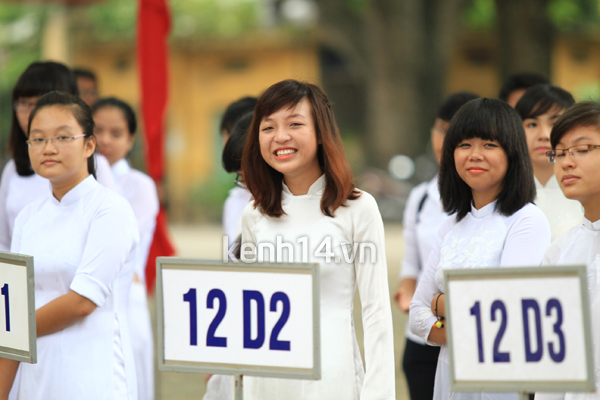 nu-sinh-ha-noi-xinh-dep-trong-ngay-khai-truong