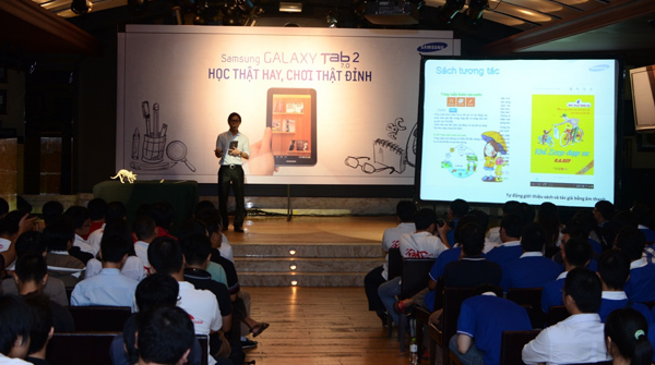 samsung-chinh-thuc-gioi-thieu-galaxy-tab-2-70-tai-viet-nam samsung-chinh-thuc-gioi-thieu-galaxy-tab-2-70-tai-viet-nam