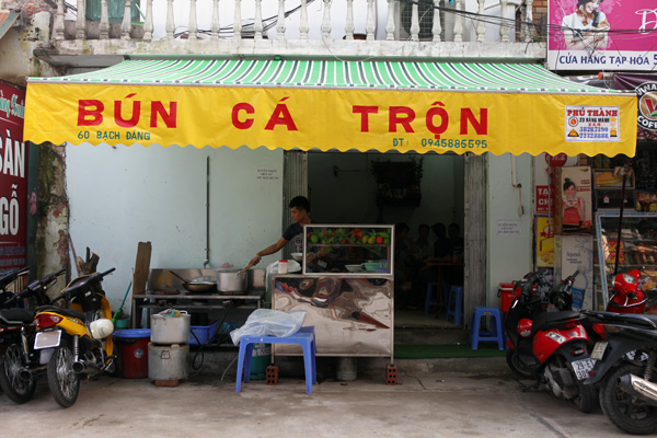 di-an-bun-ca-tron-sieu-ngon-o-ha-noi