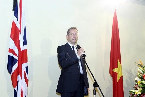sinh-vien-buv-duoc-lam-viec-voi-ceo-quoc-te
