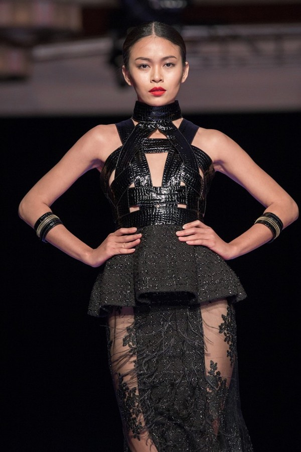 Tuyết Lan làm vedette trong show của Lý Quí Khánh tại New York Fashion Week 2015 32