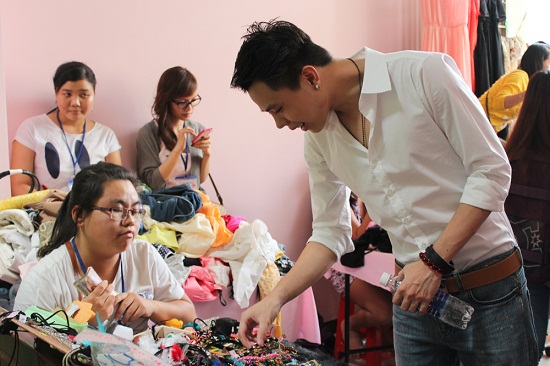 shopping-cuoi-tuan-cung-trinh-thang-binh