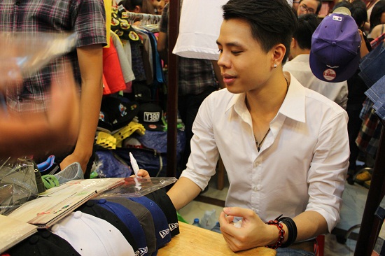 shopping-cuoi-tuan-cung-trinh-thang-binh