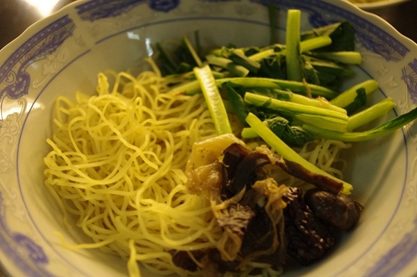 kham-pha-mi-vit-tiem-ngonre-tai-tan-phu