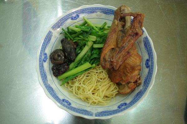 kham-pha-mi-vit-tiem-ngonre-tai-tan-phu