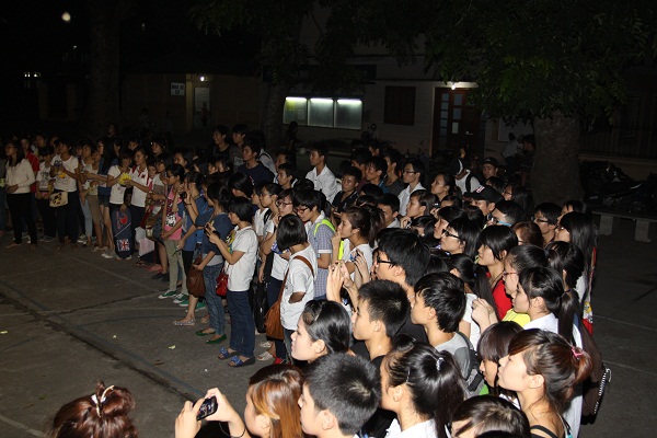 gioi-tre-ha-thanh-no-nuc-tham-gia-flashmob