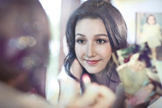 anna-truong-lan-gio-trong-treo-cho-showbiz-viet