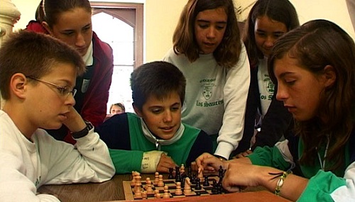 hoc-bong-100-truong-noi-tru-brooke-house-anh-quoc