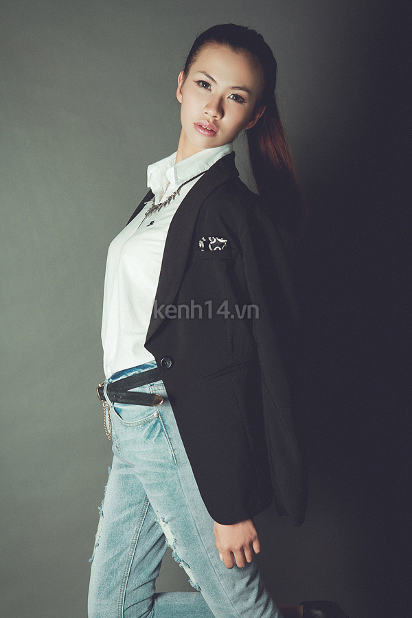 bien-hoa-thoi-thuong-voi-chiec-somi-trang