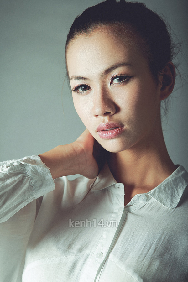 bien-hoa-thoi-thuong-voi-chiec-somi-trang