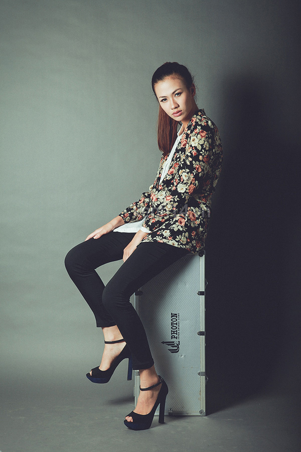 bien-hoa-thoi-thuong-voi-chiec-somi-trang