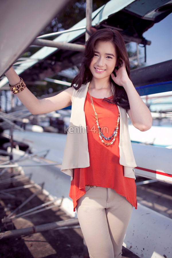 tram-anh-ca-tinh-voi-set-do-gilet-800k