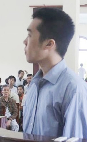 Bị c&aacute;o Hiển trả lời những c&acirc;u hỏi của HĐXX tại phi&ecirc;n t&ograve;a