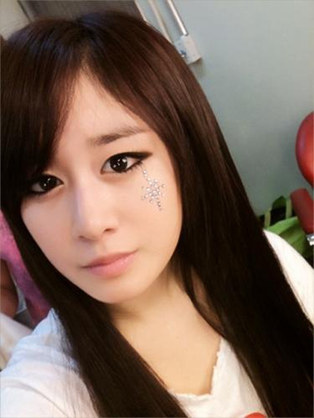 11022011StarJiYeon1%20%287%29.jpg