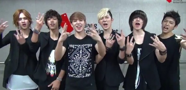 girlgroup-thien-than-khoe-video-flash-mob