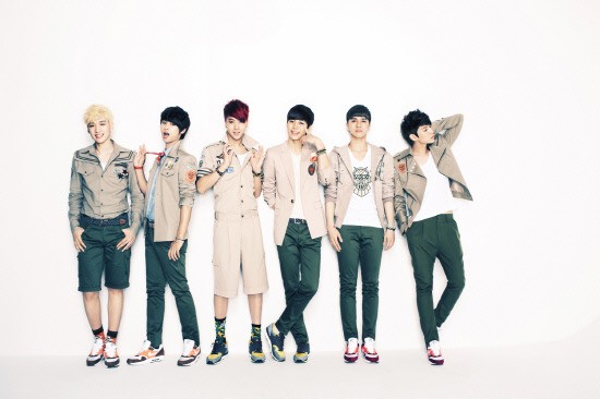 em-gai-mblaq-tu-tin-xong-pha-cac-san-khau