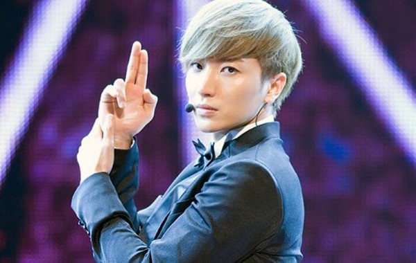 eunhyuk-om-mong-tro-thanh-thu-linh-suu