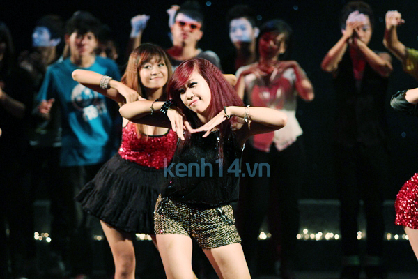 chay-cung-show-kpop-cover-hoanh-trang-tai-ha-noi chay-cung-show-kpop-cover-hoanh-trang-tai-ha-noi