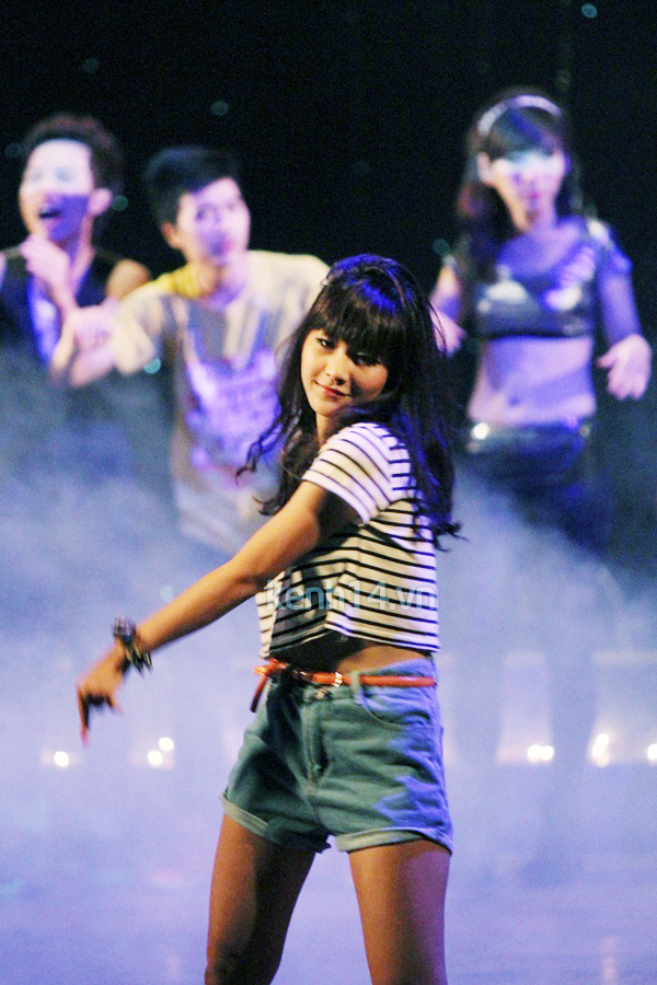 chay-cung-show-kpop-cover-hoanh-trang-tai-ha-noi chay-cung-show-kpop-cover-hoanh-trang-tai-ha-noi