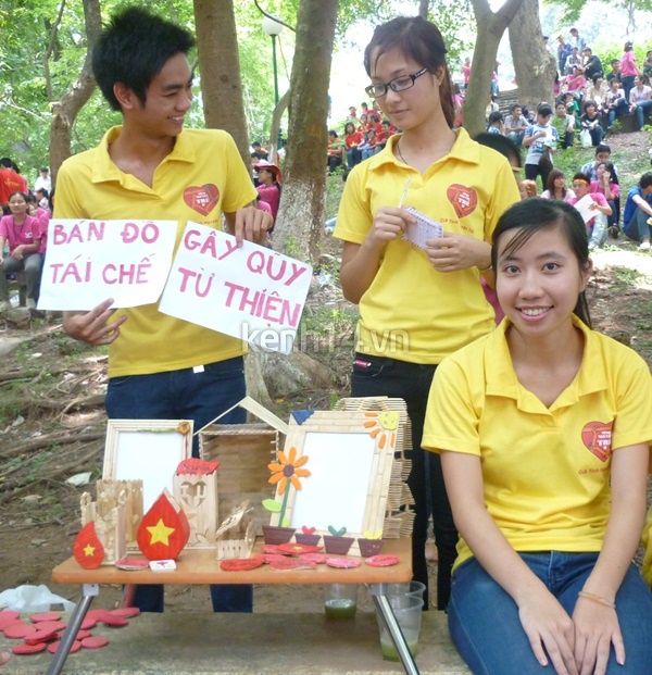 gioi-tre-ha-thanh-bung-no-cung-youth-day-2012