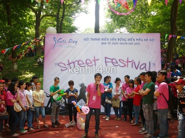 gioi-tre-ha-thanh-bung-no-cung-youth-day-2012