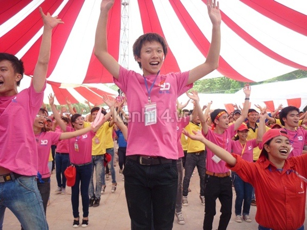 gioi-tre-ha-thanh-bung-no-cung-youth-day-2012