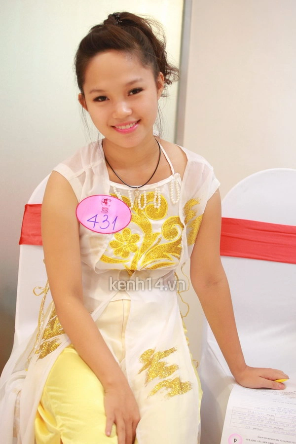 nu-sinh-mien-bac-xinh-rang-ngoi-du-thi-miss-teen-2012