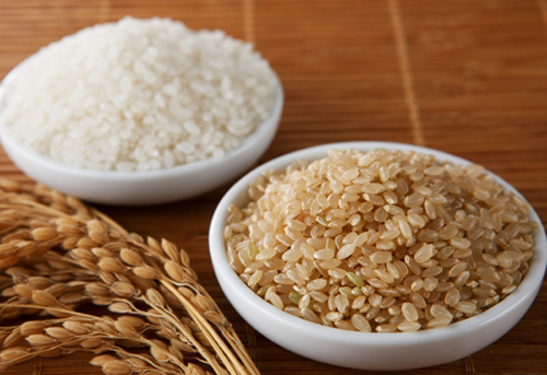 Mổ xẻ cách giảm cân bằng gạo lứt, muối mè  1