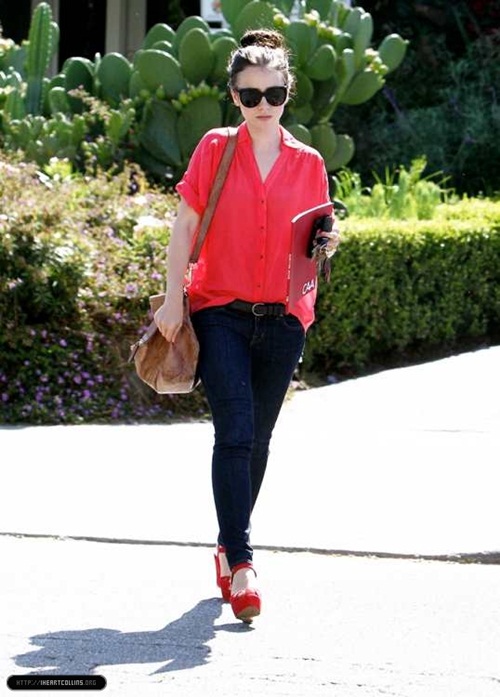Mix đồ ng&agrave;y lạnh phong c&aacute;ch v&agrave; nhanh gọn như Lily Collins 3