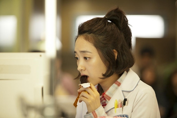 soo-young-tuoi-tan-vi-tro-lai-lam-nu-sinh