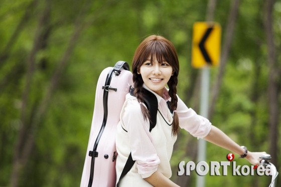 soo-young-tuoi-tan-vi-tro-lai-lam-nu-sinh