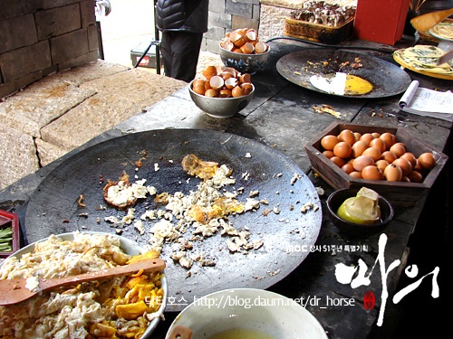 "Ch&aacute;o" So Eun trổ t&agrave;i nấu ăn cho người thương 2