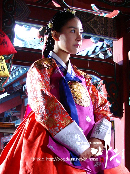 "Ch&aacute;o" So Eun trổ t&agrave;i nấu ăn cho người thương 7