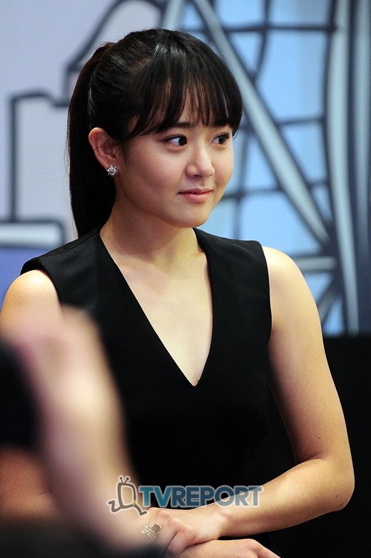 Moon Geun Young: "Kim cương 13 carat cũng... thường thôi" 1