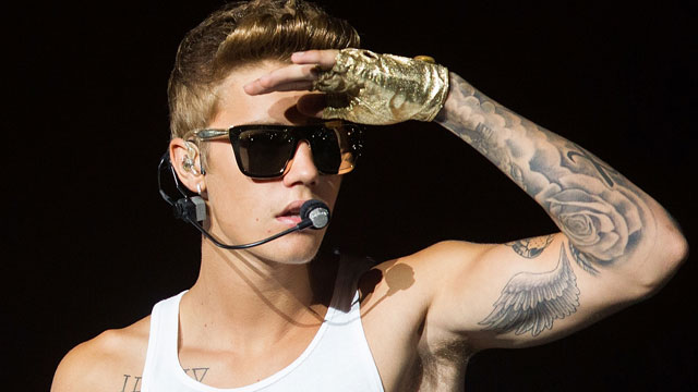Đầu năm 2007, Justin Bieber chỉ là một cậu bé 12 tuổi mới nổi nhờ đoạn một đoạn video trên Youtube. Đến này, tổng lượt xem các ca khúc của ngôi sao người Canada trên Youtube đã chạm mốc 3,75 tỷ.