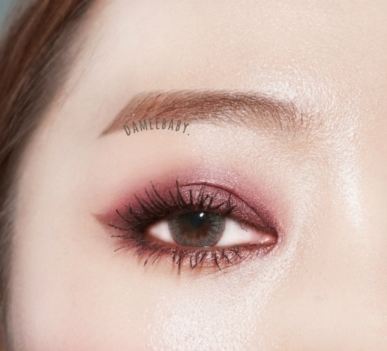 Màu Mắt: Đánh Mắt Nhũ Hồng Đỏ Ngả Nâu - Xu Hướng Make Up Gái Hàn Đang Mê Tít