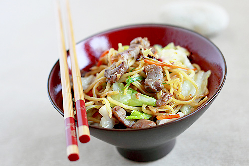 mi-yakisoba-mon-mi-xao-binh-dan-cua-nhat