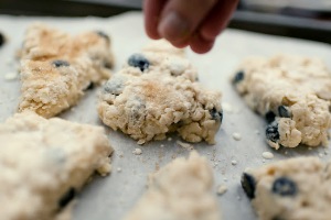 Công thức bánh cookies với hoa quả tươi  8
