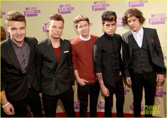 soi-xtyle-cua-sao-tren-tham-do-vma-2012