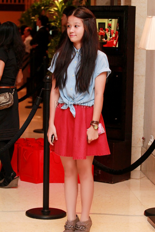 can-canh-xtyle-an-tuong-ben-le-elle-show