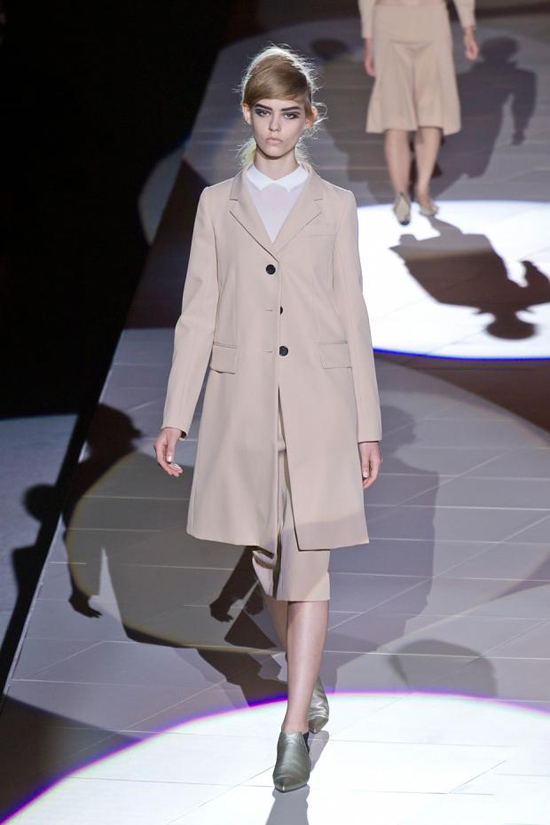 ngam-10-bst-dinh-nhat-nyfw-xuanhe-2013