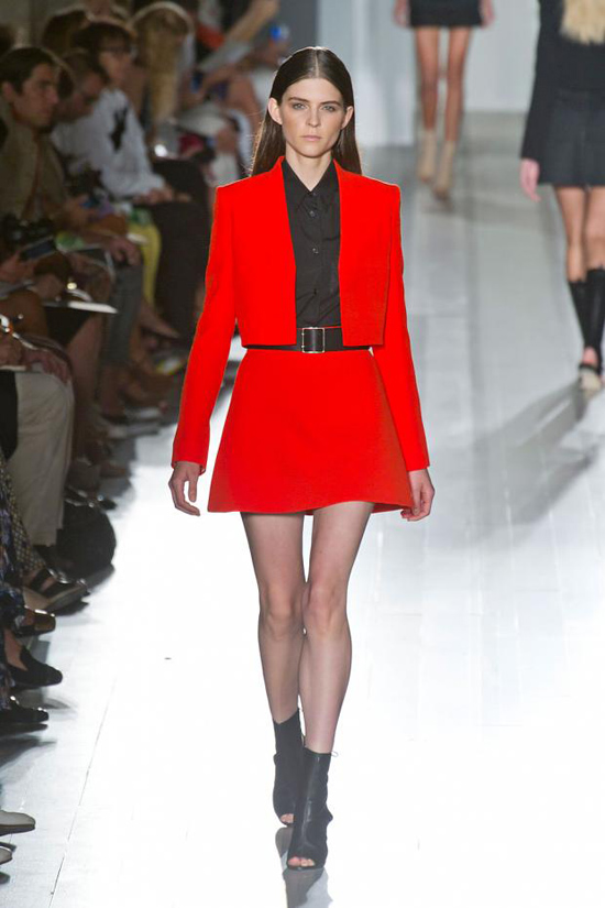 ngam-10-bst-dinh-nhat-nyfw-xuanhe-2013