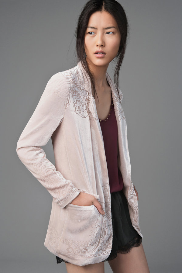 xem-lookbook-zara-update-xu-huong-thudong-2012