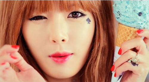 Make up ngọt "đến tan chảy" như HyunA trong Ice Cream 6