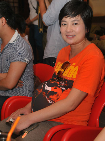 Top 10 bà bầu được săn đón nhất showbiz Việt năm 2012 6